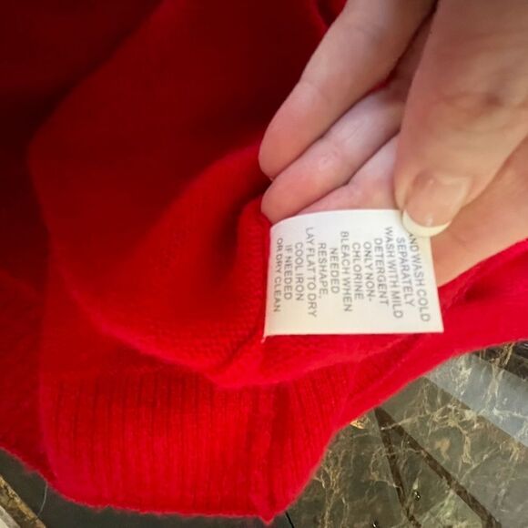 CASHMERE V neck pullover from stitch fix! - Picture 9 of 14